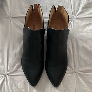 Indigo Black Pointed Leather Ankle Booties